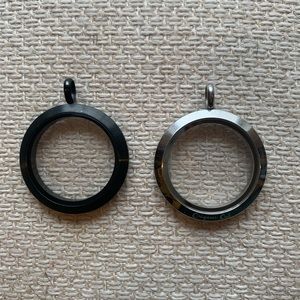 Origami Owl interchangeable locket base